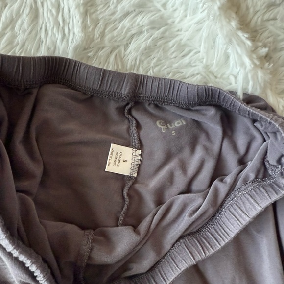 GudiPudi Bamboo Moisture-Wicking Pajama Set - Picture 9 of 10